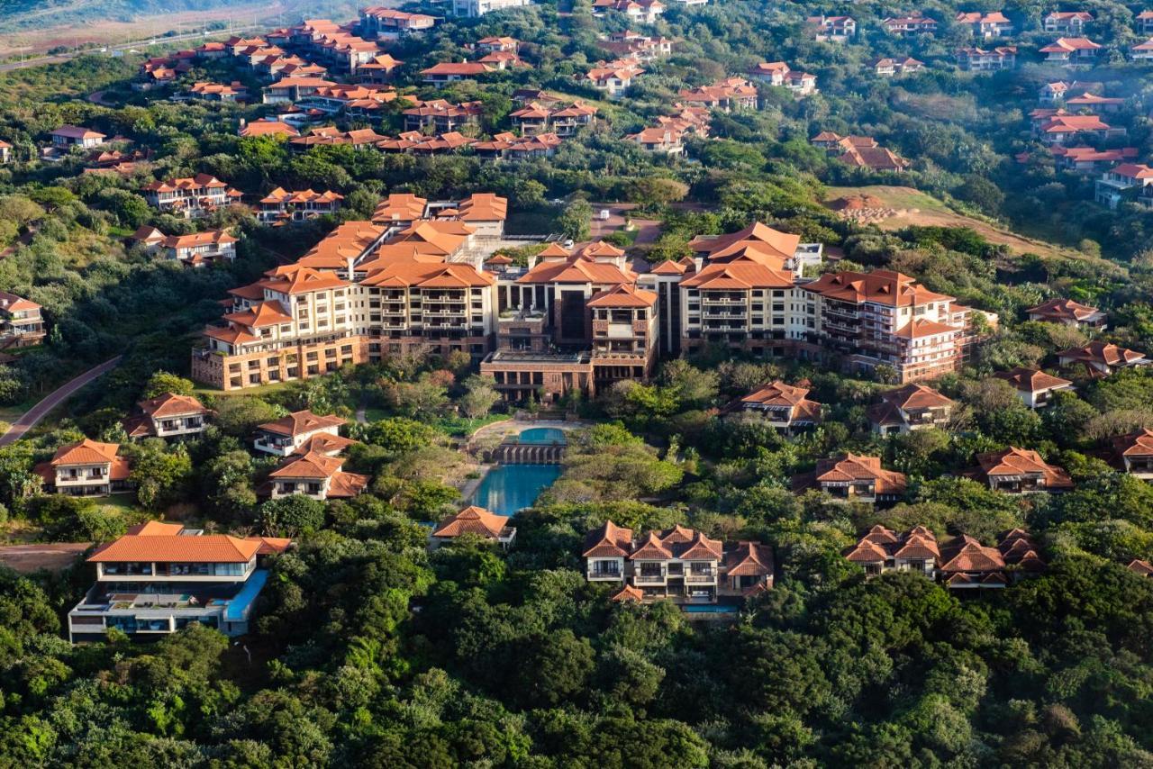 Hotel The Capital Zimbali Ballito Esterno foto The Banyan Tree Hotel in Phuket, Thailand