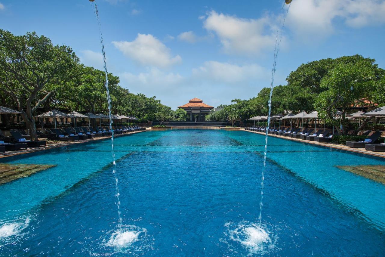 Hotel The Capital Zimbali Ballito Esterno foto The pool at the Taj Bengal