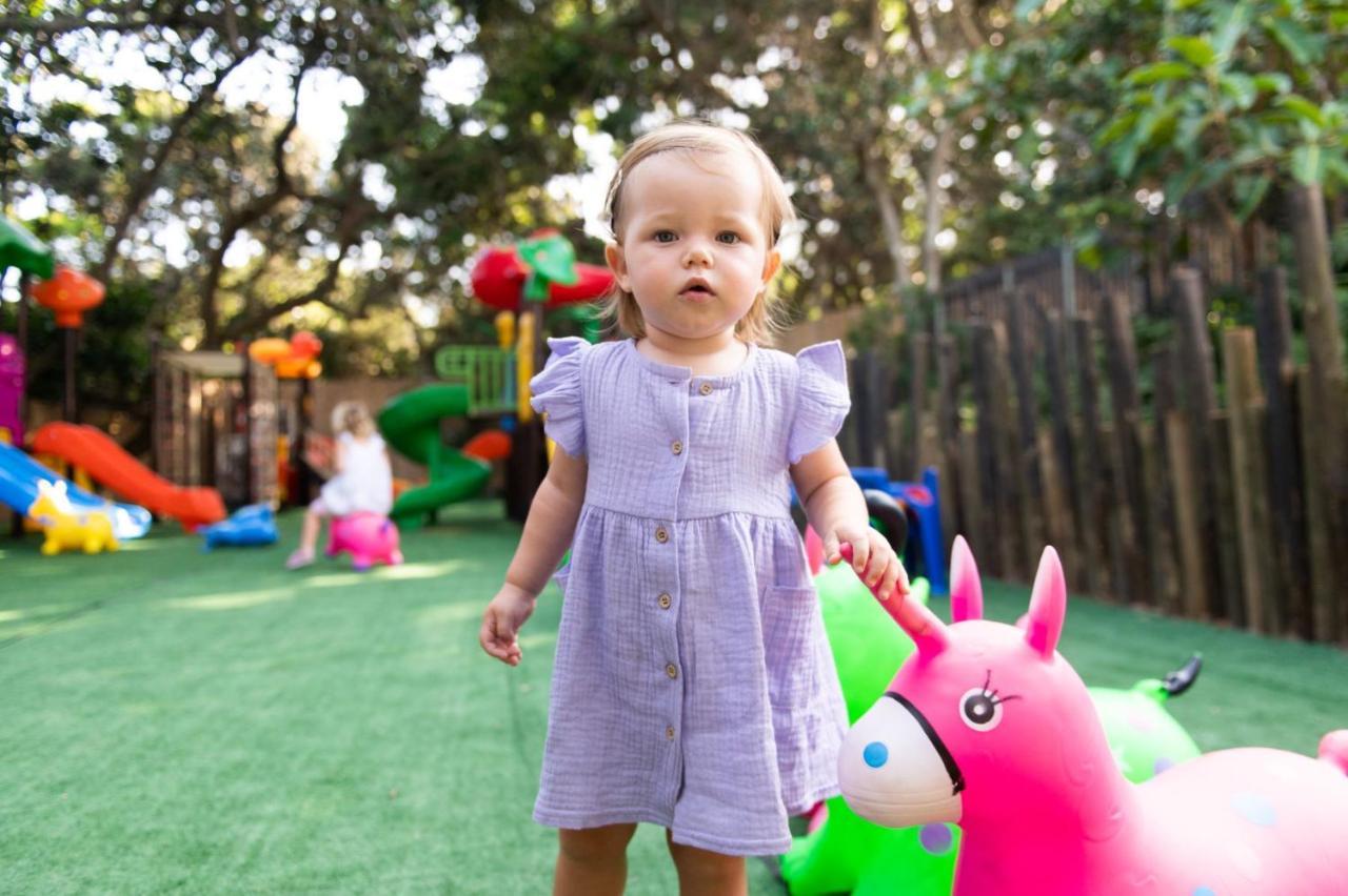 Hotel The Capital Zimbali Ballito Esterno foto A child at a daycare
