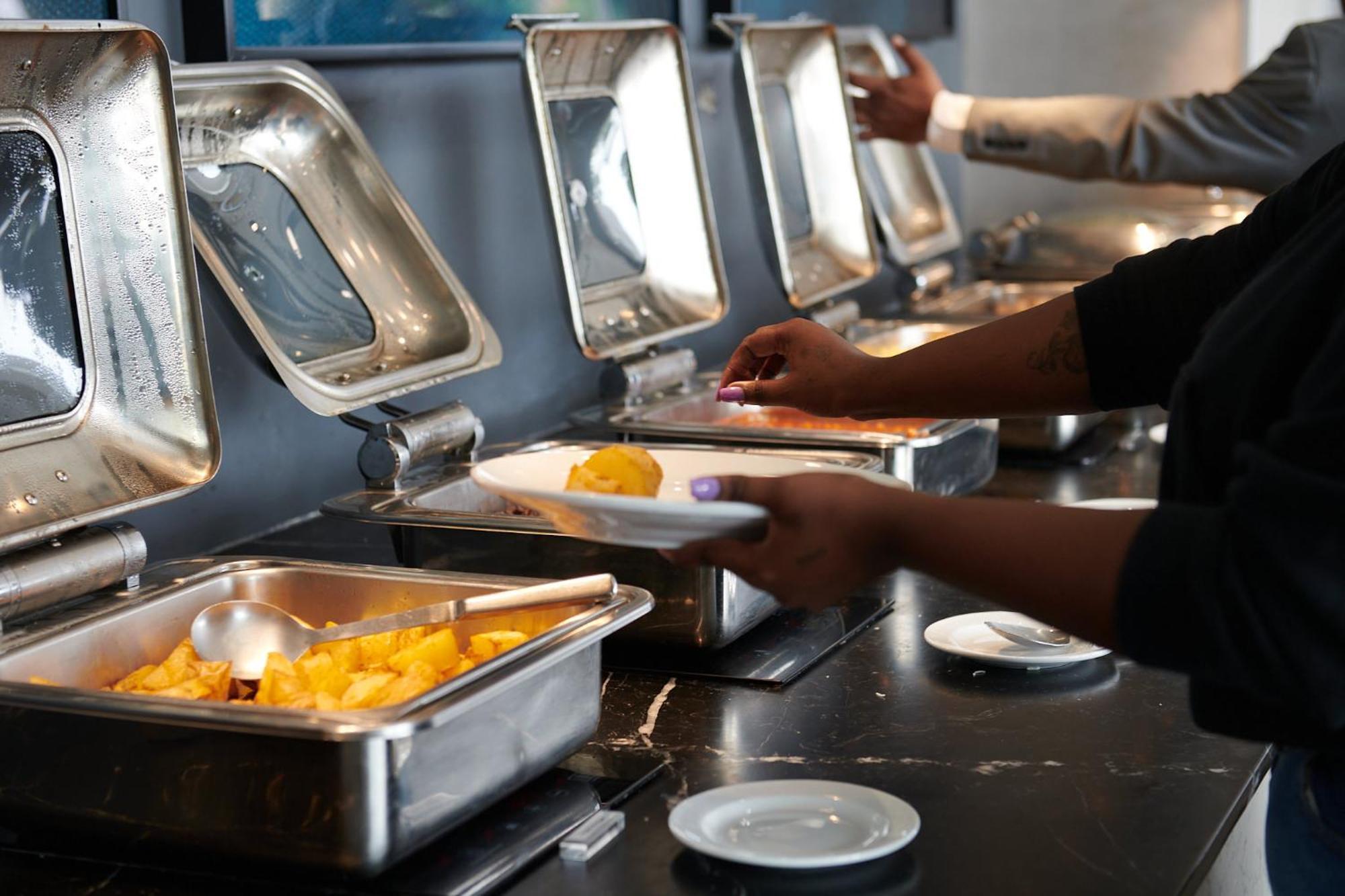 Hotel The Capital Zimbali Ballito Esterno foto A self-service buffet