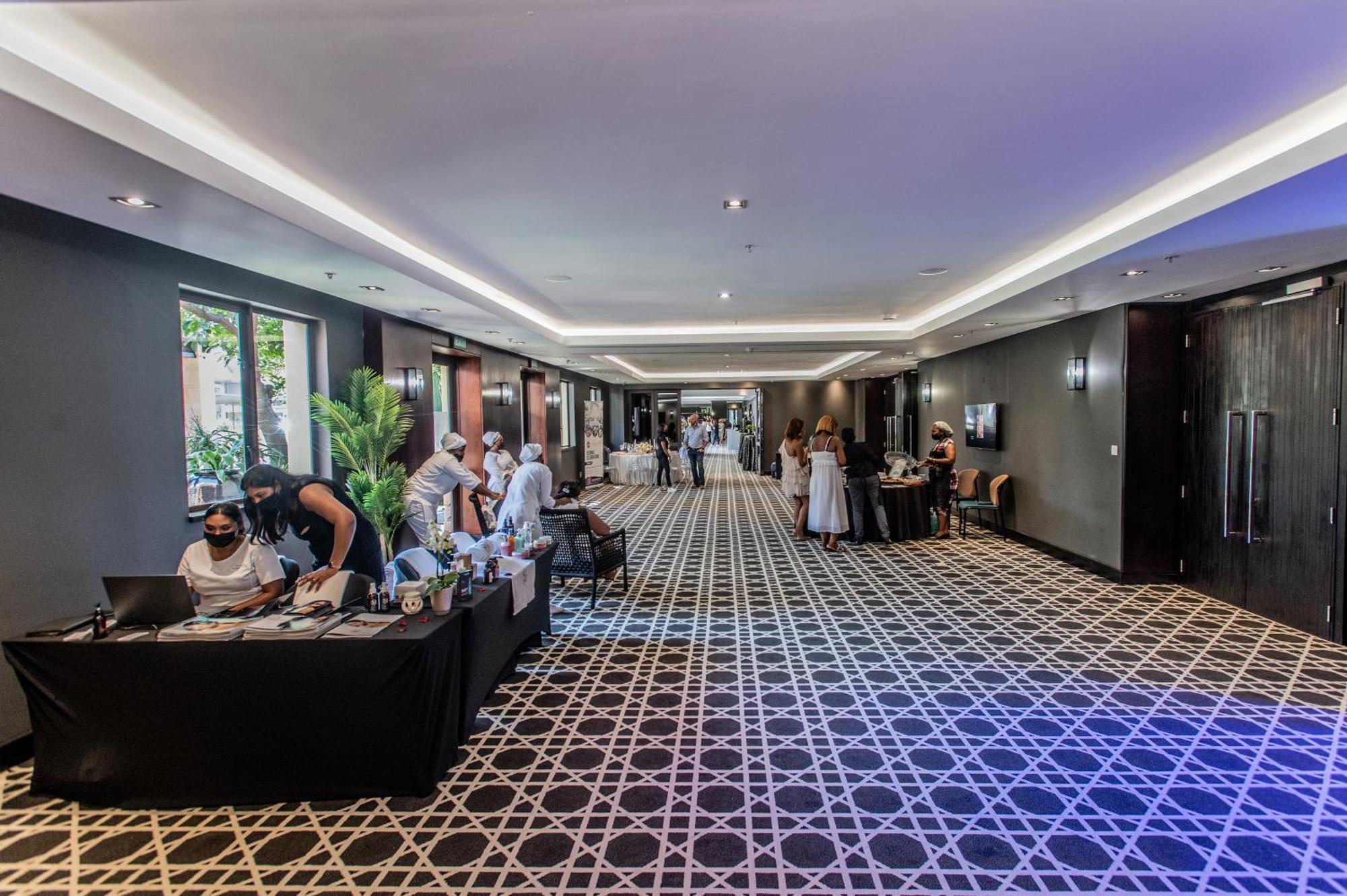 Hotel The Capital Zimbali Ballito Esterno foto The lobby of the hotel